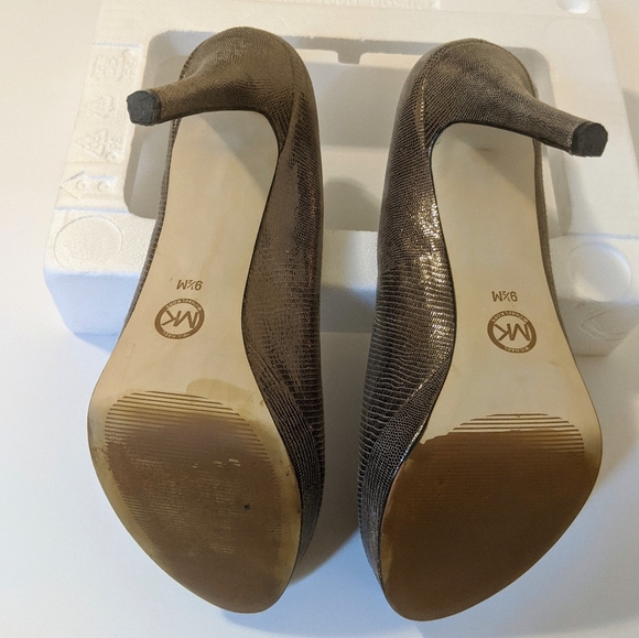 Michael Michael Kors platform peeptoe heels SZ 9.5 - Picture 6 of 8